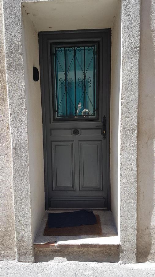 Cosy Corner LʼIsle-sur-la-Sorgue Exterior foto